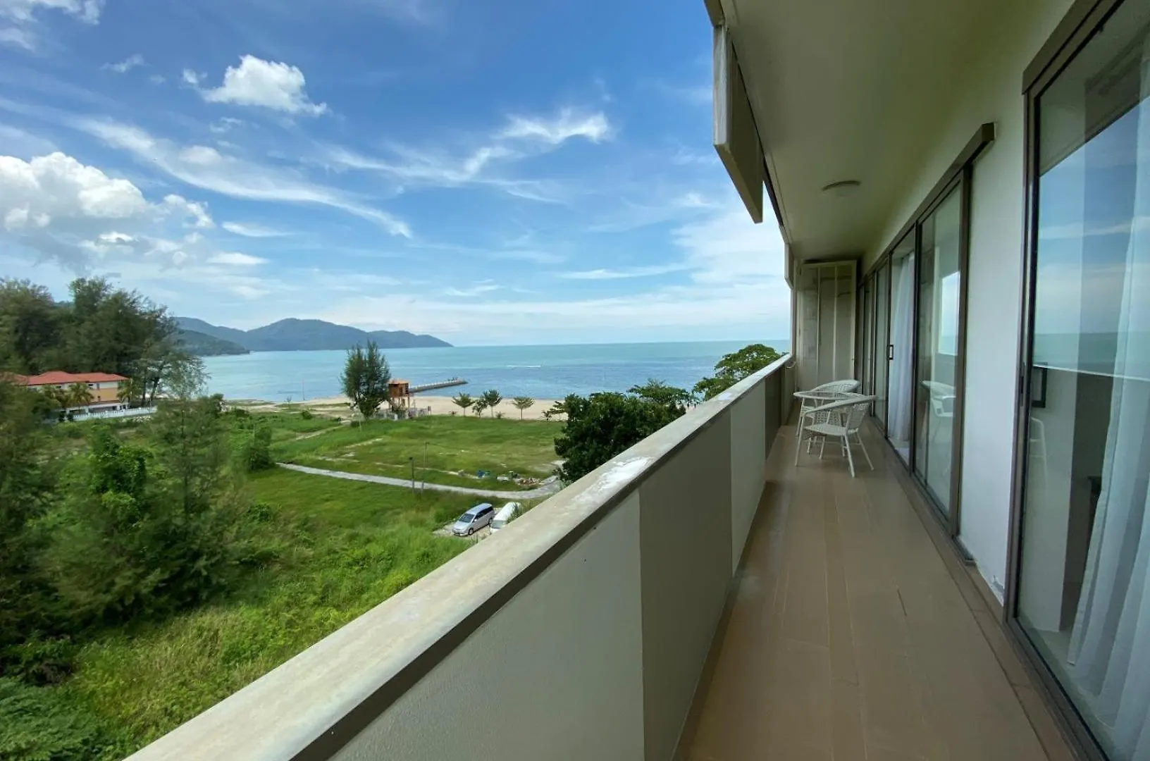 Appartement By The Sea With Side Seaview N Sunset View #3A2 à Batu Ferringhi 0*,