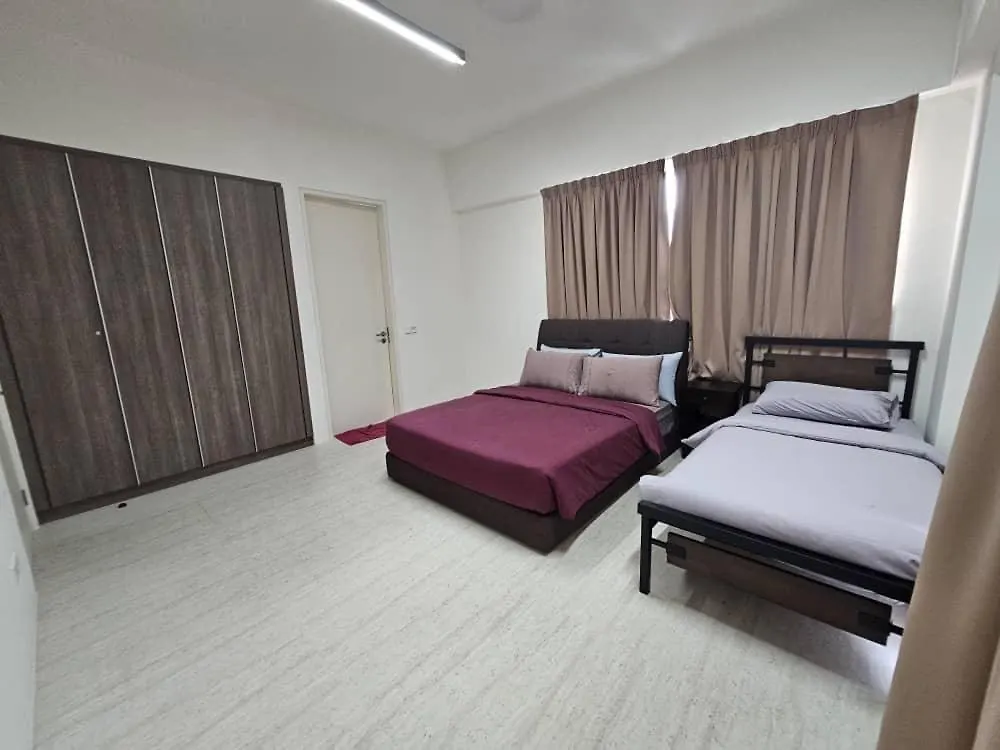 Appartement By The Sea With Side Seaview N Sunset View #3A2 à Batu Ferringhi 0*,