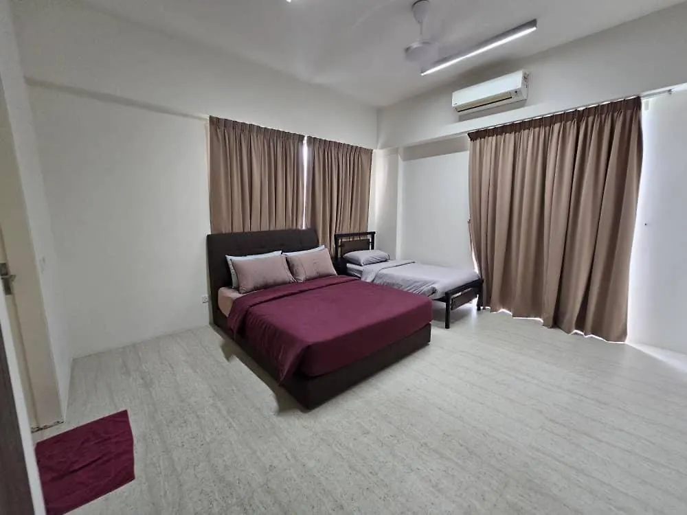 Appartement By The Sea With Side Seaview N Sunset View #3A2 à Batu Ferringhi